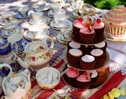 hen-do-cakes